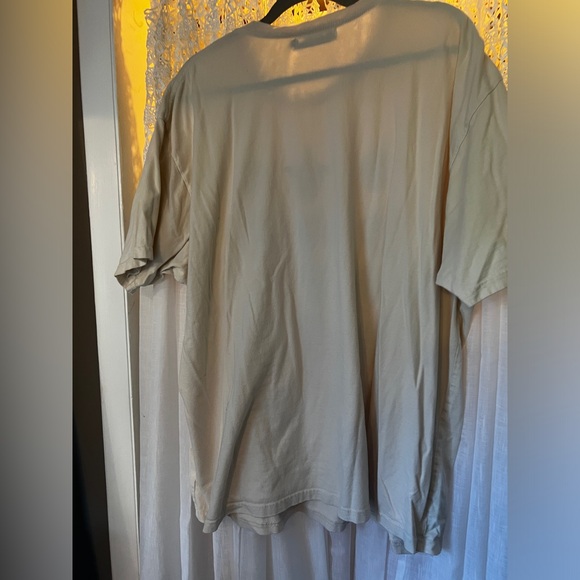 Free People: Strawberries Oversized Tee: M/L - Picture 4 of 4